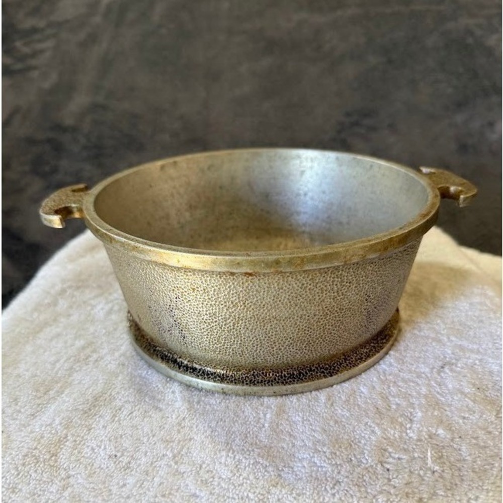 Vintage Guardian Service Hammered Aluminum Round Casserole Pot No Lid 8.25 inch